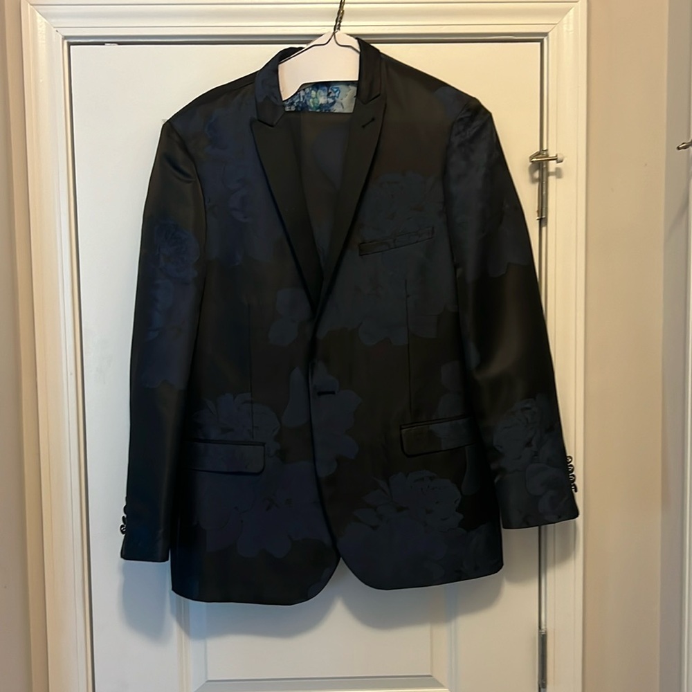 Men’s Tuxedo